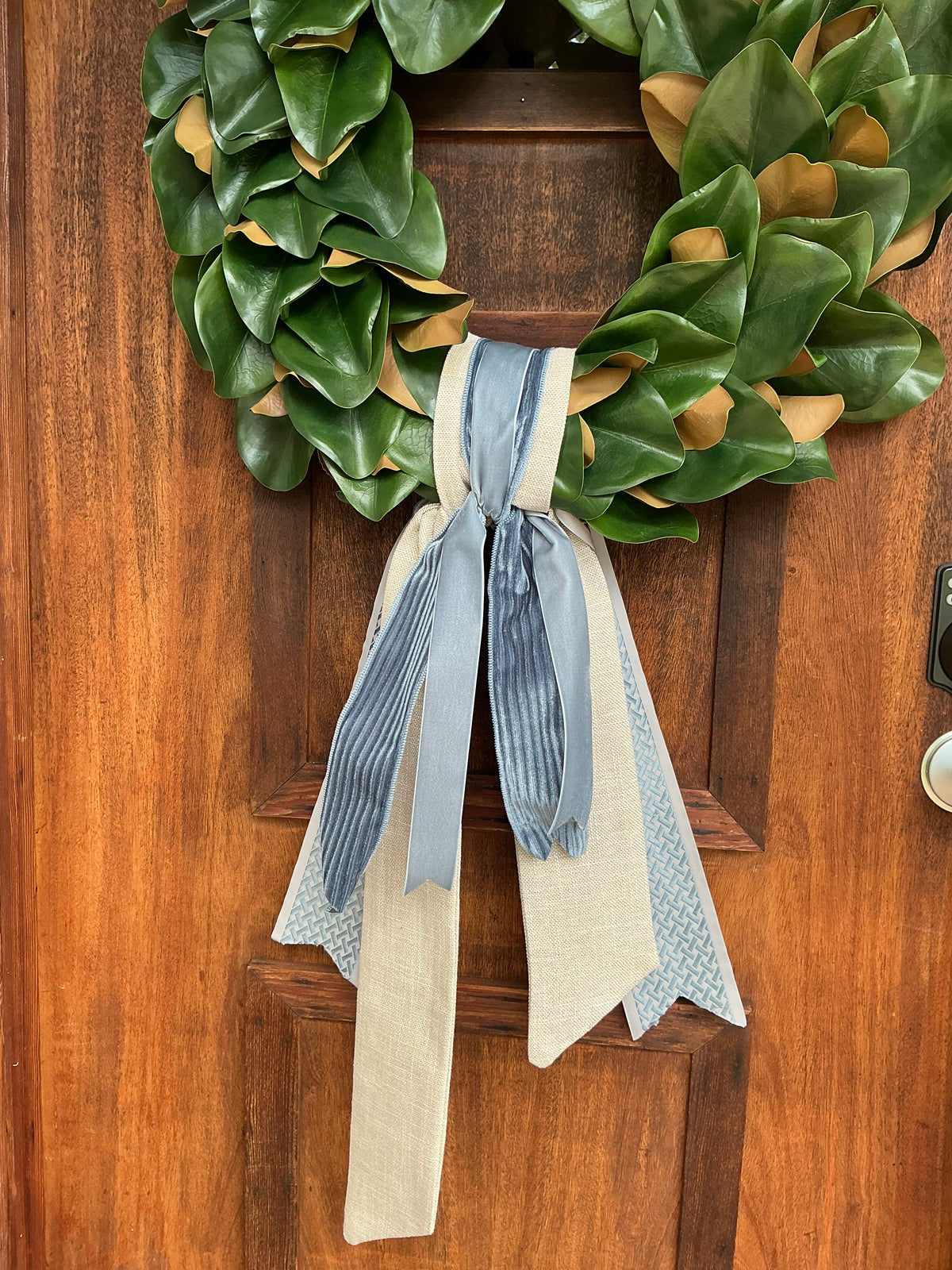 27" Magnolia Leaf Wreath